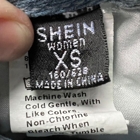 Women's High Waisted Light Wash Distressed Jogger Jeans XS 25" W x 27", 11" Rise - Picture 4 of 11